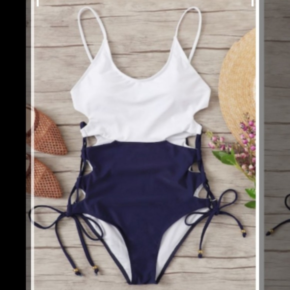 NEW Color block cut out one piece - Picture 3 of 5